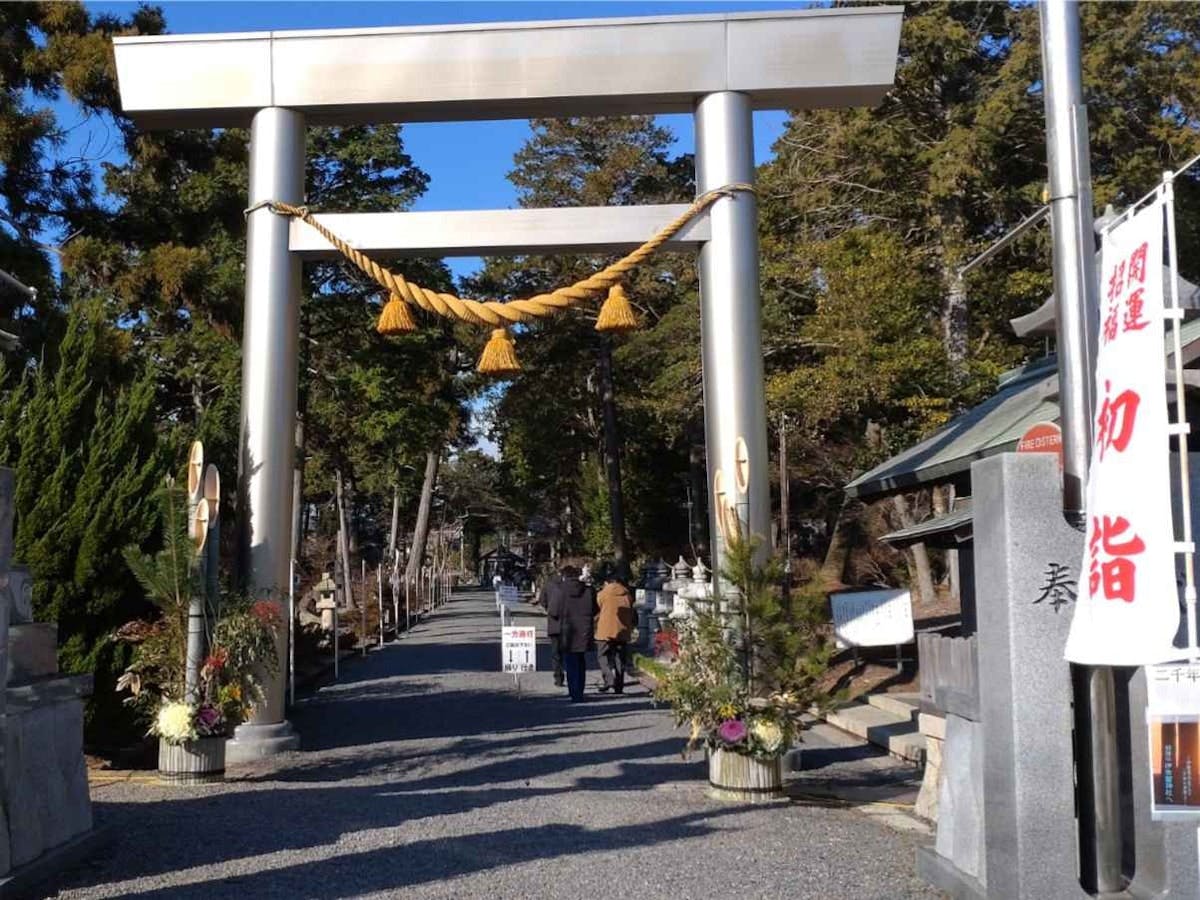 伊奈冨神社（鈴鹿サーキット稲生駅から徒歩7分）