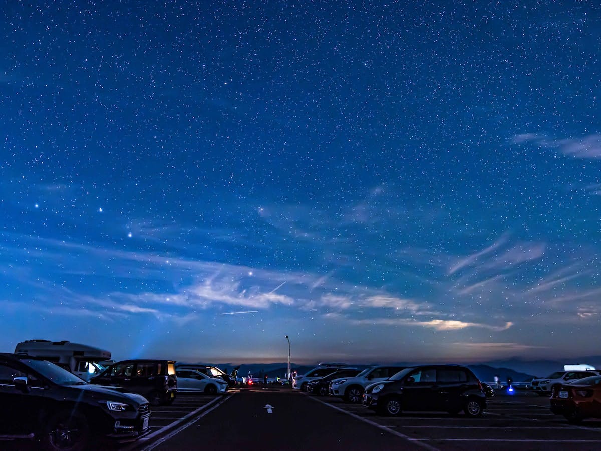 夜の山頂駐車場